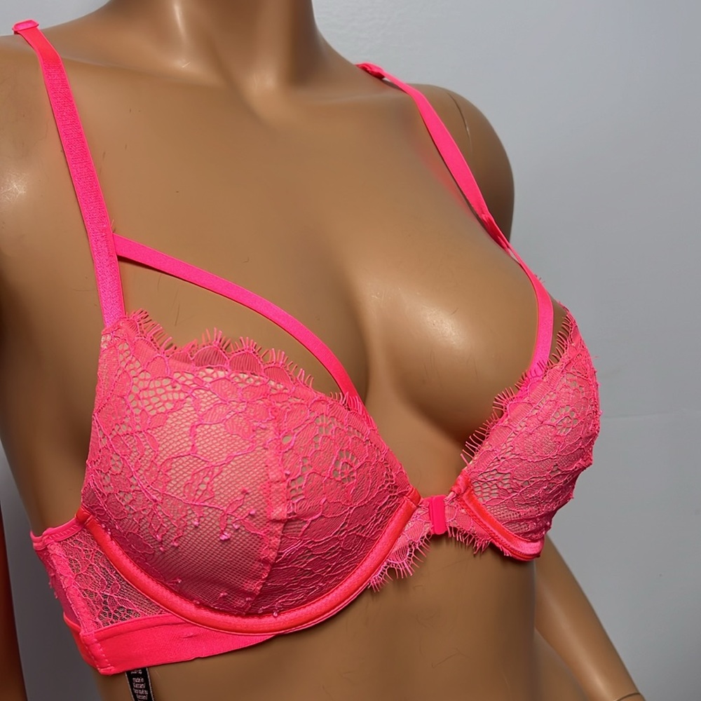NWOT Victoria Secret Push Up Bra S 30B - Picture 2 of 5